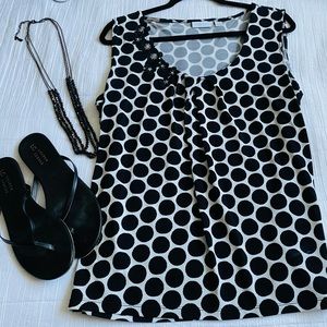 NY&Co Top with flower detail